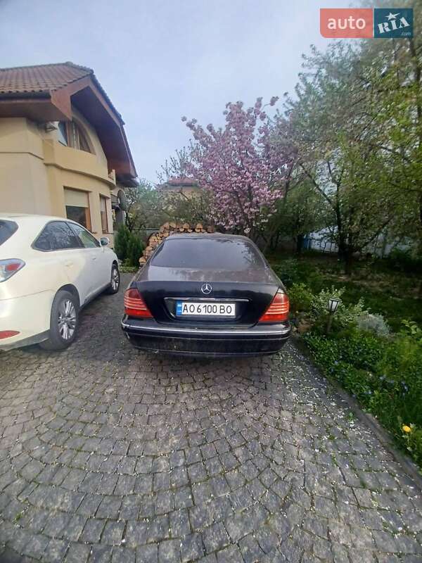 Седан Mercedes-Benz S-Class 2005 в Ужгороде