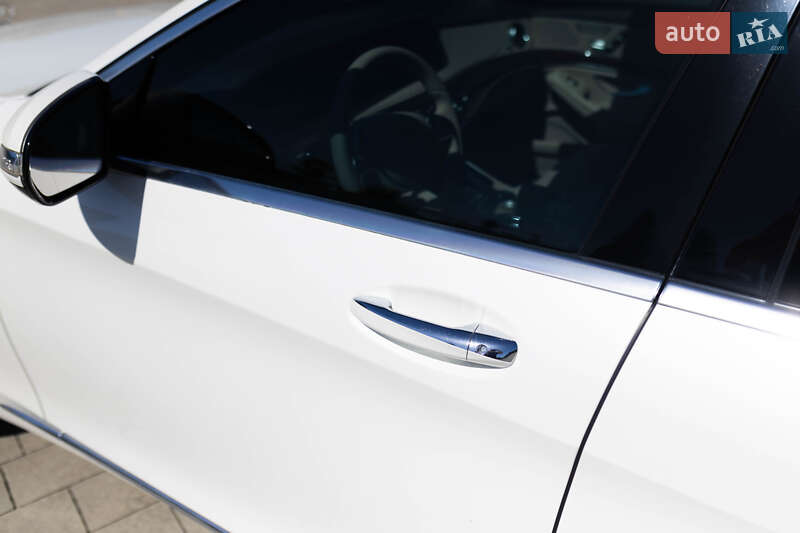 Седан Mercedes-Benz S-Class 2013 в Мукачево