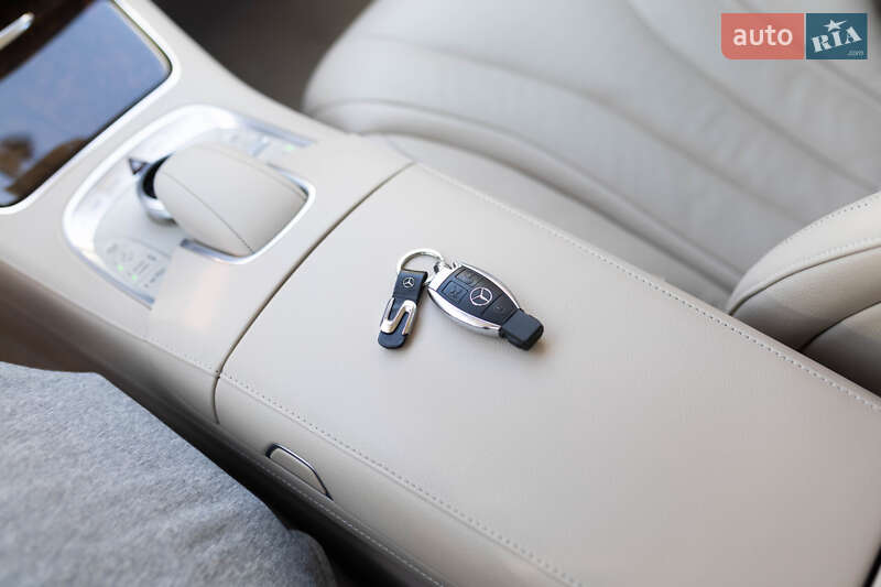 Седан Mercedes-Benz S-Class 2013 в Мукачево