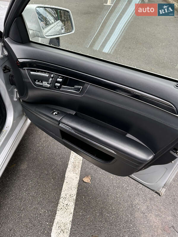 Седан Mercedes-Benz S-Class 2010 в Києві