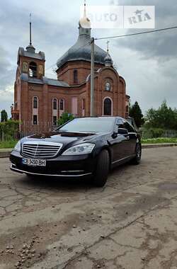 Седан Mercedes-Benz S-Class 2013 в Чернігові