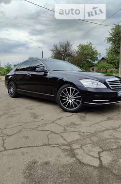 Седан Mercedes-Benz S-Class 2013 в Чернігові