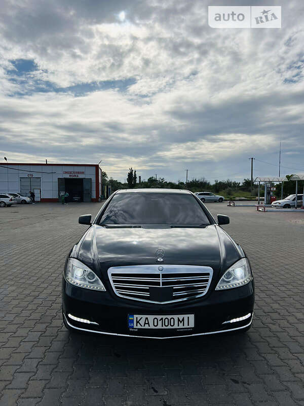 Седан Mercedes-Benz S-Class 2007 в Болграді