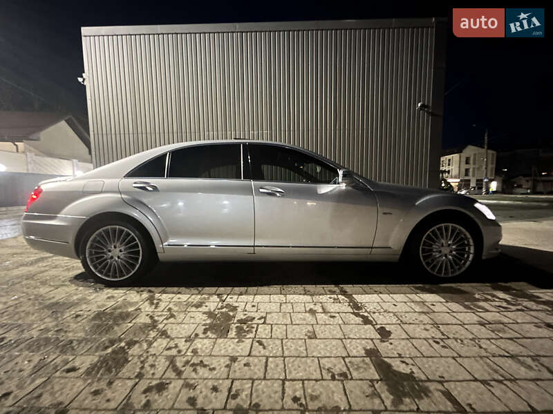 Седан Mercedes-Benz S-Class 2009 в Ивано-Франковске