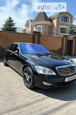 Седан Mercedes-Benz S-Class 2007 в Кривому Розі