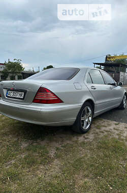 Седан Mercedes-Benz S-Class 2000 в Нововолынске