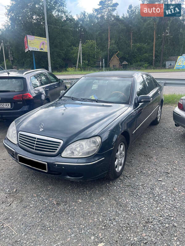 Mercedes-Benz S-Class 2000