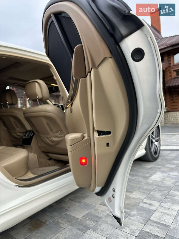 Седан Mercedes-Benz S-Class 2013 в Львові