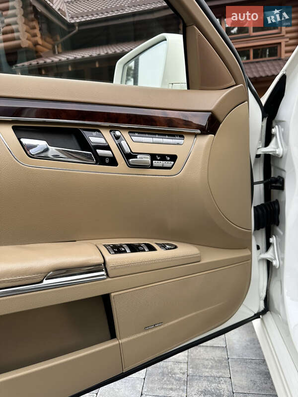 Седан Mercedes-Benz S-Class 2013 в Львові