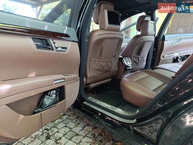 Седан Mercedes-Benz S-Class 2010 в Виннице