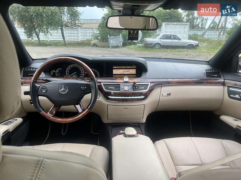 Седан Mercedes-Benz S-Class 2008 в Ровно