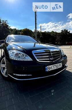 Седан Mercedes-Benz S-Class 2006 в 