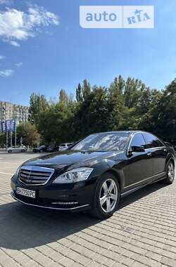 Седан Mercedes-Benz S-Class 2006 в 