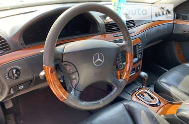 Седан Mercedes-Benz S-Class 2005 в 