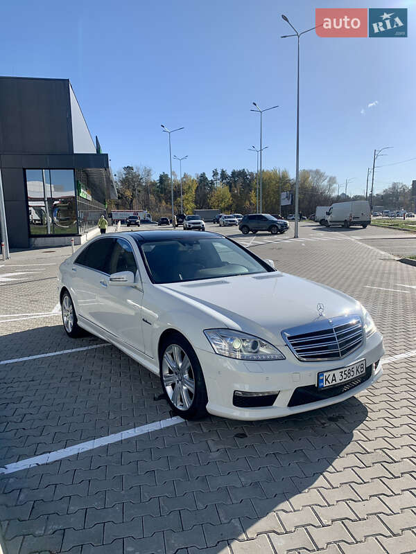 Mercedes-Benz S-Class 2007