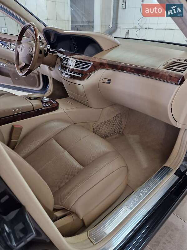 Седан Mercedes-Benz S-Class 2008 в Кривом Роге