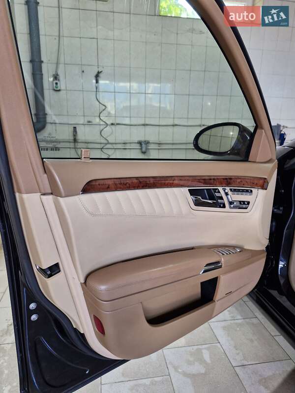 Седан Mercedes-Benz S-Class 2008 в Кривом Роге
