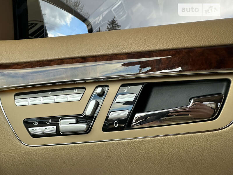Седан Mercedes-Benz S-Class 2010 в Киеве