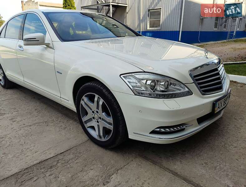 Седан Mercedes-Benz S-Class 2012 в Харькове
