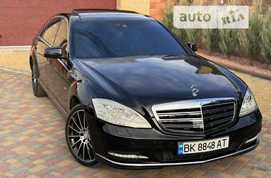 Седан Mercedes-Benz S-Class 2012 в Рівному