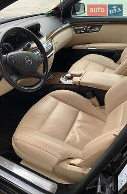 Седан Mercedes-Benz S-Class 2013 в 