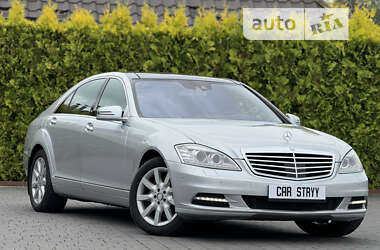 Седан Mercedes-Benz S-Class 2012 в Стрию