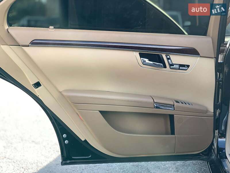 Седан Mercedes-Benz S-Class 2007 в Виннице