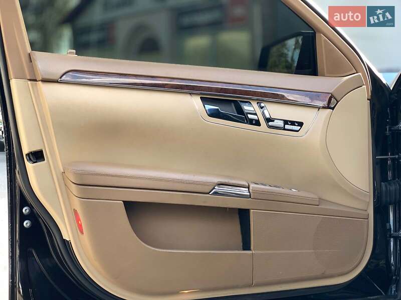 Седан Mercedes-Benz S-Class 2007 в Виннице