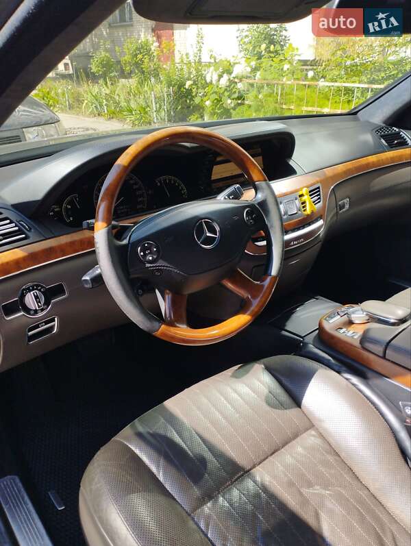 Седан Mercedes-Benz S-Class 2008 в Львові