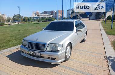 Седан Mercedes-Benz S-Class 1997 в Южному