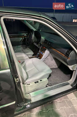 Седан Mercedes-Benz S-Class 1993 в 