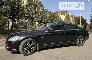 Седан Mercedes-Benz S-Class 2009 в Харкові