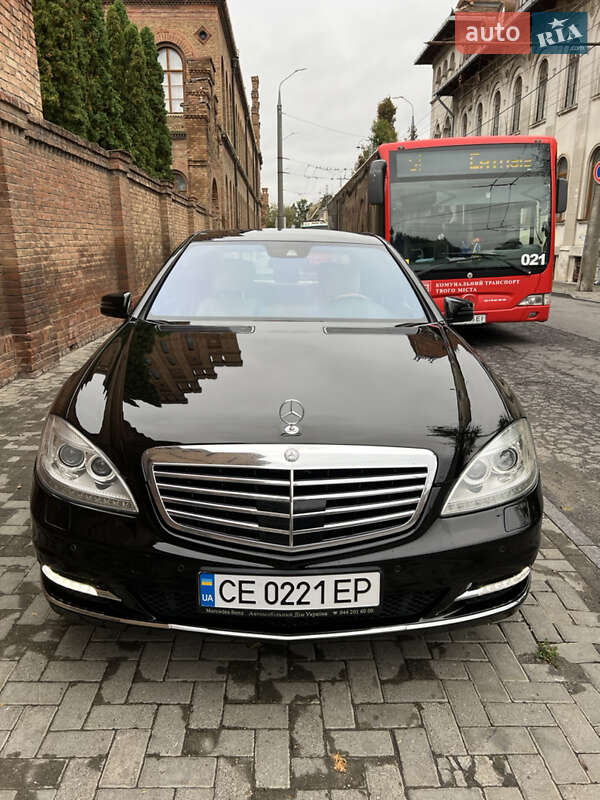 Седан Mercedes-Benz S-Class 2010 в Чернівцях