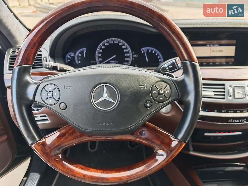 Седан Mercedes-Benz S-Class 2010 в Сумах