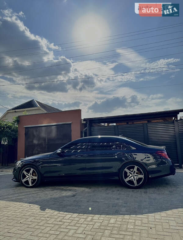 Седан Mercedes-Benz S-Class 2013 в Ивано-Франковске