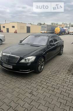 Седан Mercedes-Benz S-Class 2010 в Ужгороді