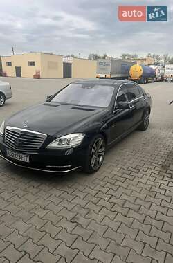 Седан Mercedes-Benz S-Class 2010 в Ужгороді