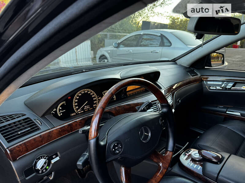 Седан Mercedes-Benz S-Class 2007 в Днепре
