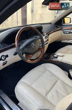 Седан Mercedes-Benz S-Class 2010 в 