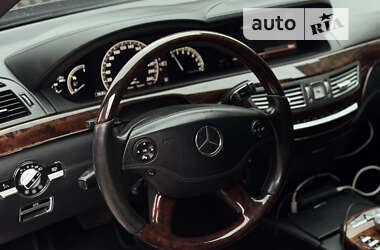 Седан Mercedes-Benz S-Class 2006 в 