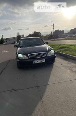 Седан Mercedes-Benz S-Class 2001 в Рівному