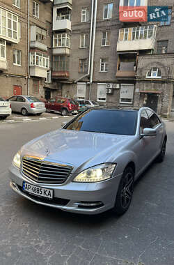 Седан Mercedes-Benz S-Class 2006 в Запоріжжі