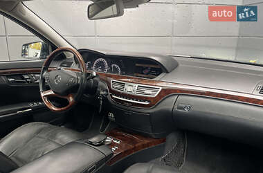 Седан Mercedes-Benz S-Class 2010 в 
