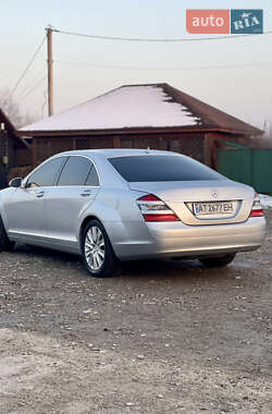 Седан Mercedes-Benz S-Class 2006 в Коломые