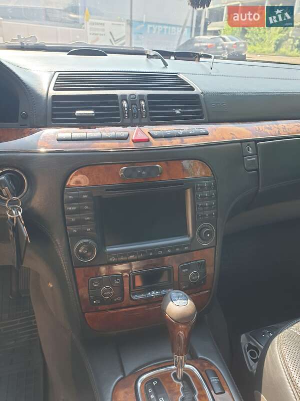 Седан Mercedes-Benz S-Class 2003 в Чернівцях