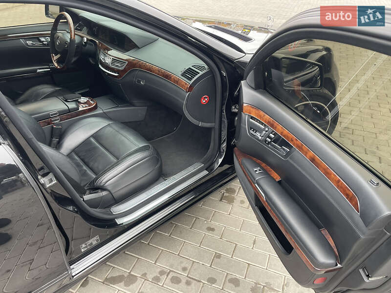 Седан Mercedes-Benz S-Class 2007 в Александрие