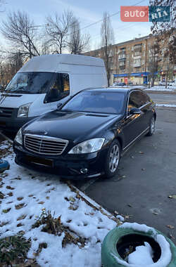 Седан Mercedes-Benz S-Class 2006 в Києві