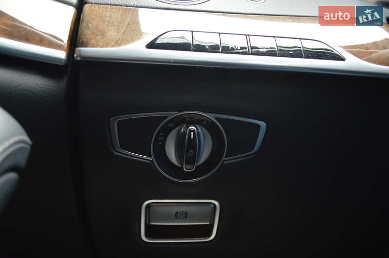Седан Mercedes-Benz S-Class 2015 в Львове фото 22 Седан Mercedes-Benz S-Class 2015 в Львове