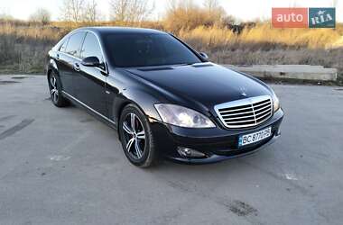 Седан Mercedes-Benz S-Class 2006 в Львові