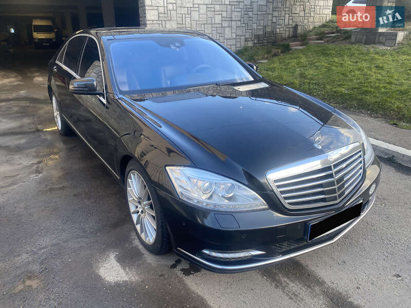 Седан Mercedes-Benz S-Class 2010 в Львове